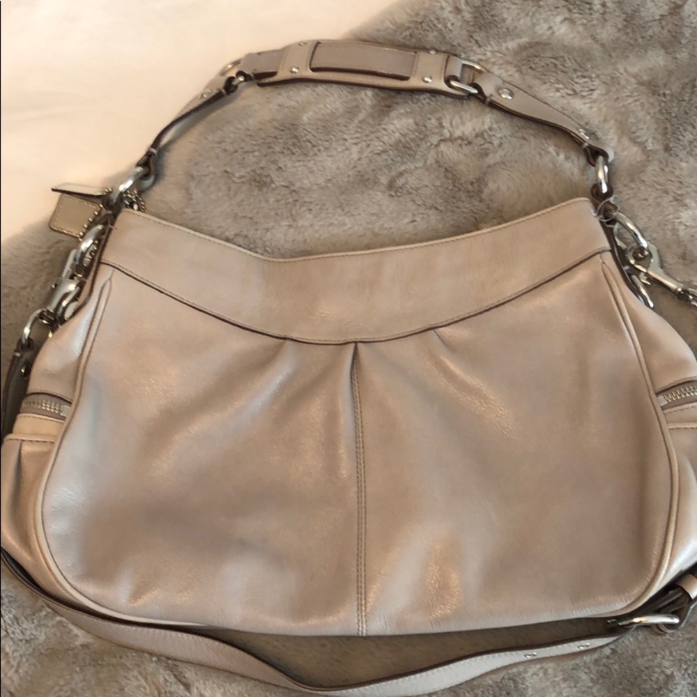 Coach - Picture 2 of 5